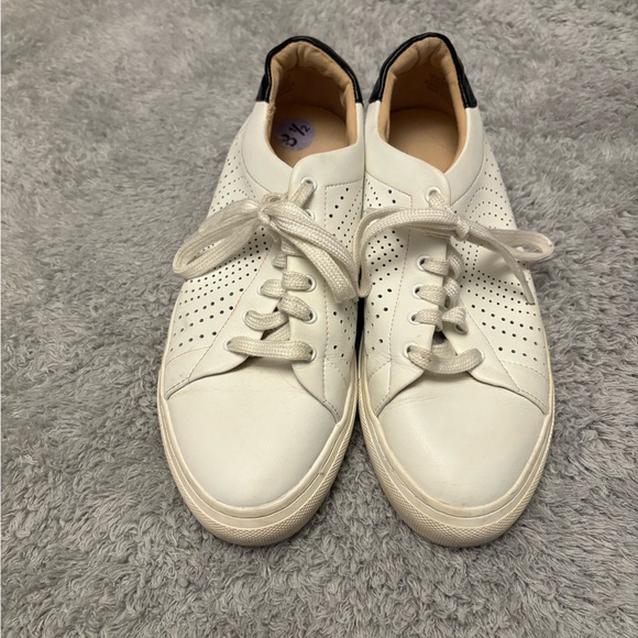 Kate Spade Shoes - Picture 5 of 8